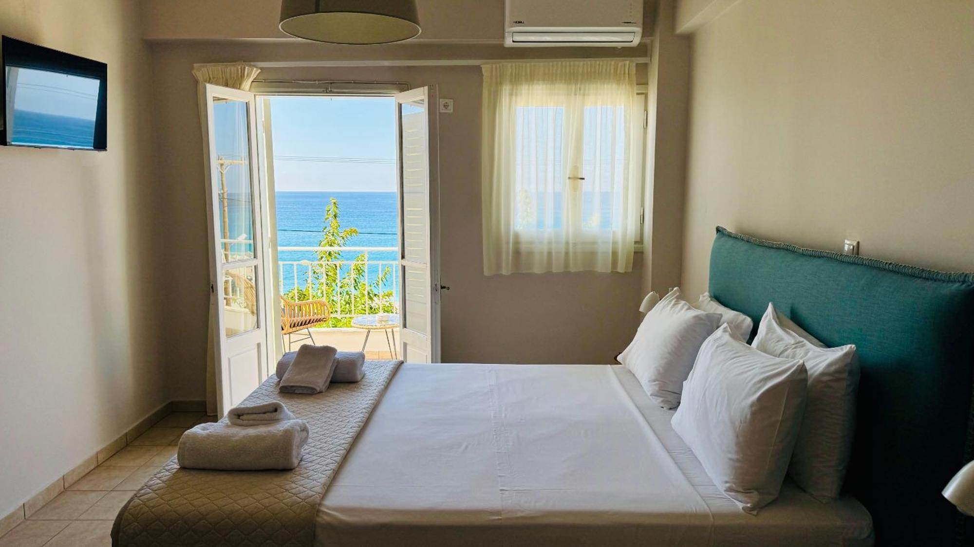 Monato Luxury Apartments Agios Nikitas Exterior photo